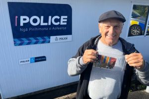 ONE NEWS ~ WWI veteran's medals returned to grandson after theft.